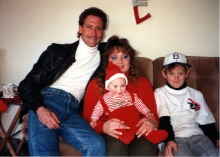 Mark-Mandy-Samantha-Sean-at-Christmas-1990
