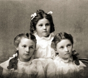 Elsie, May & Gladys Kloninger