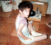 Tom Scratchin His Ass