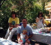 Ken-Dad-Kid-Tara-at-Metro-Picnic