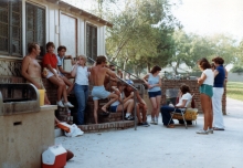 Family-Picnic-Overland-3