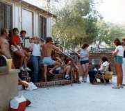 Family-Picnic-Overland-3