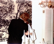 Terry & Gail Kissing